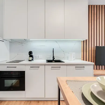 Dmowskiego 65 By Homeprime Apartman *